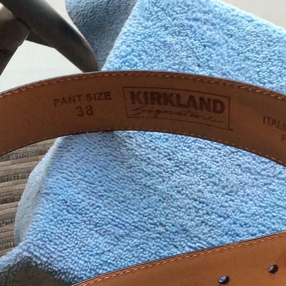 Kirkland signature 38/40 full grain leather belt used - Picture 4 of 13